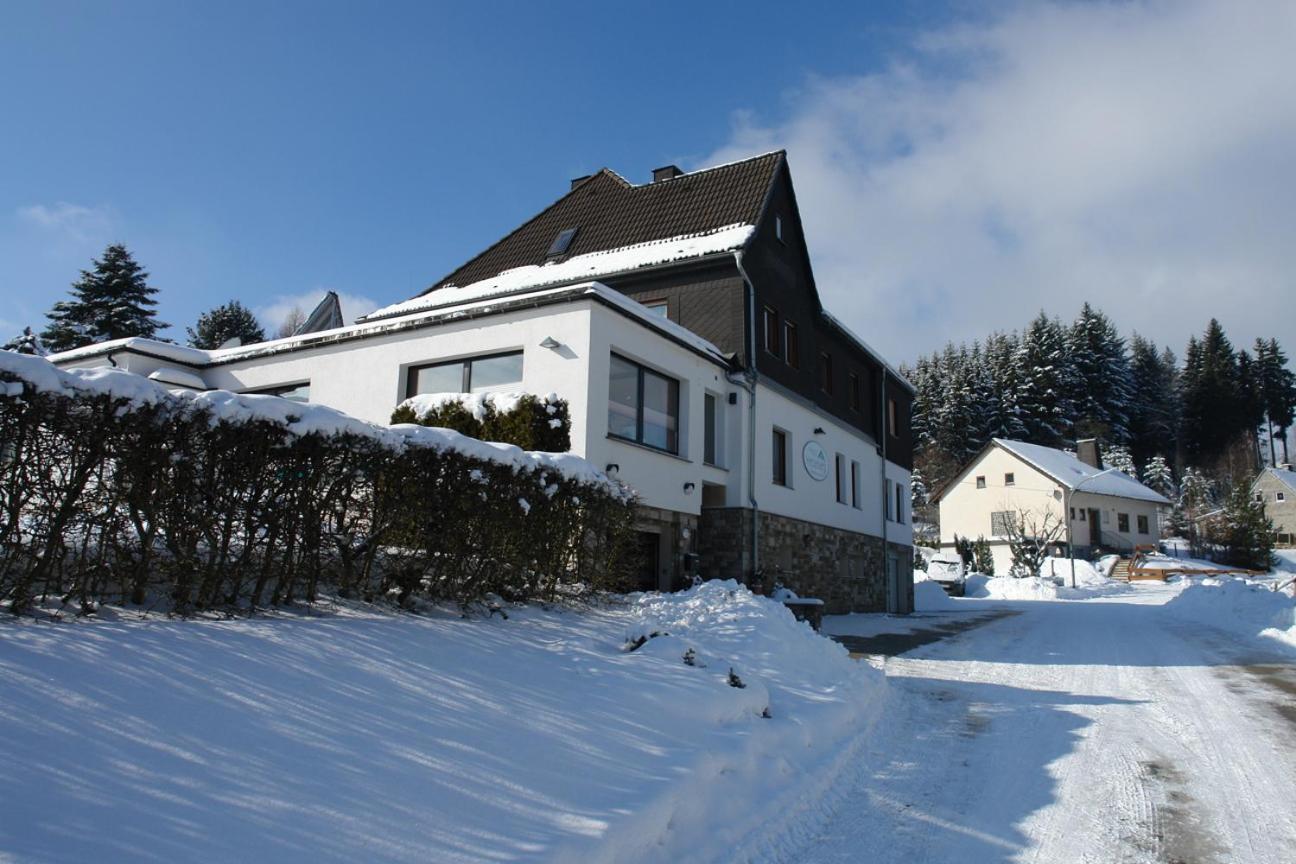 Haus Hesseberg 호텔 메데바흐 외부 사진